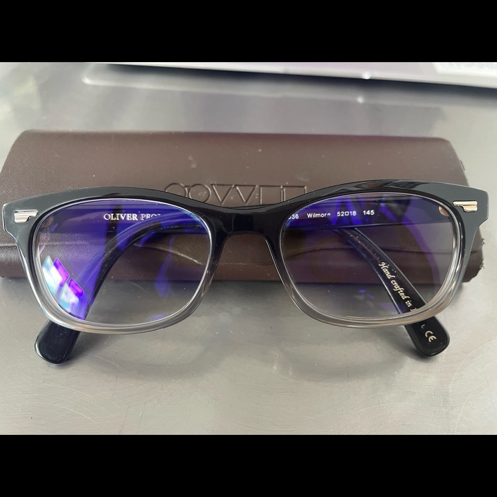 Like new Oliver Peoples glasses